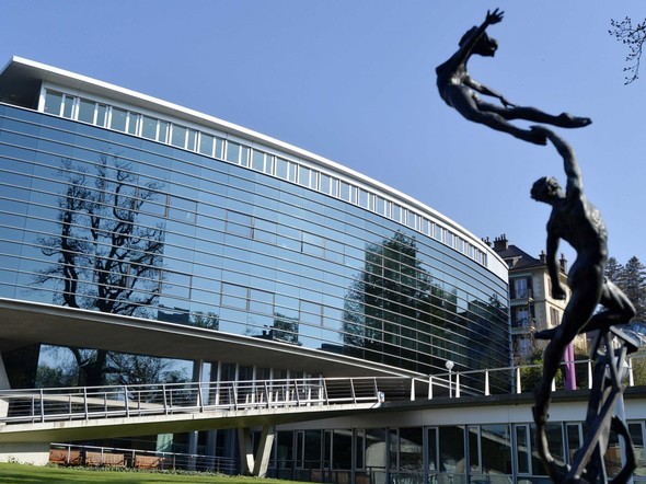 Bu okullardan mezun olanlar yüksek maaş kazanıyor 23