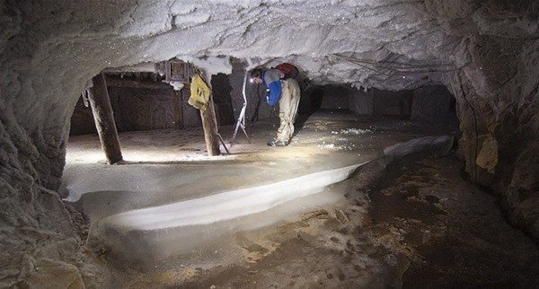 Gizemli tuvalet yıkıldı her şey ortaya çıktı 32
