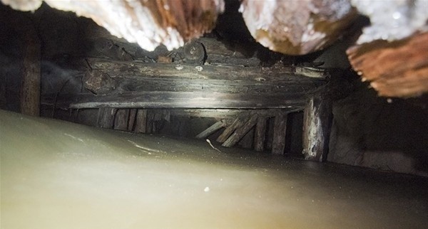 Gizemli tuvalet yıkıldı her şey ortaya çıktı 13