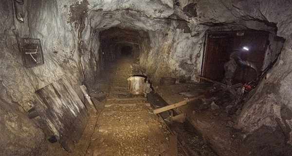 Gizemli tuvalet yıkıldı her şey ortaya çıktı 18