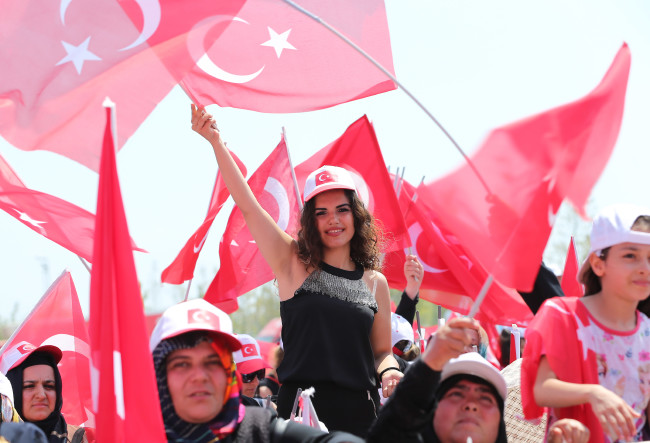 Demokrasi ve Şehitler Mitingi'ne doğru 27