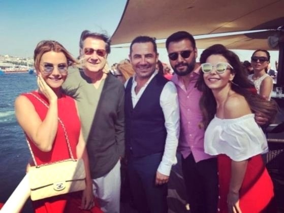 İşte Yenikapı Demokrasi ve Şehitler Mitingi'ne giden ünlüler 49