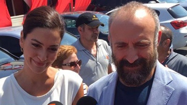 İşte Yenikapı Demokrasi ve Şehitler Mitingi'ne giden ünlüler 52