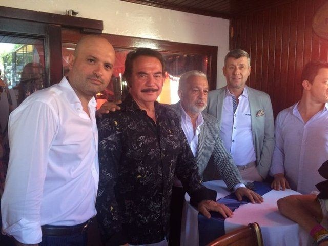 İşte Yenikapı Demokrasi ve Şehitler Mitingi'ne giden ünlüler 6