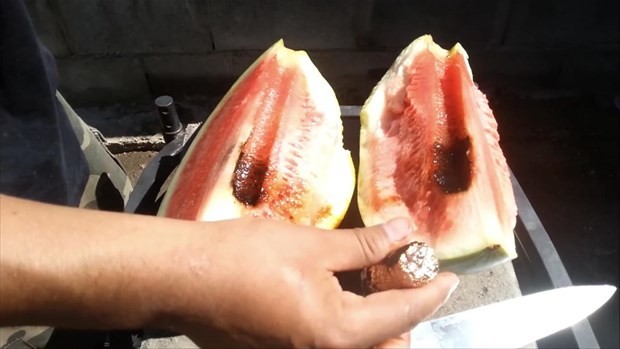 Erimiş bakırı karpuza dökünce bakın ne oldu 15