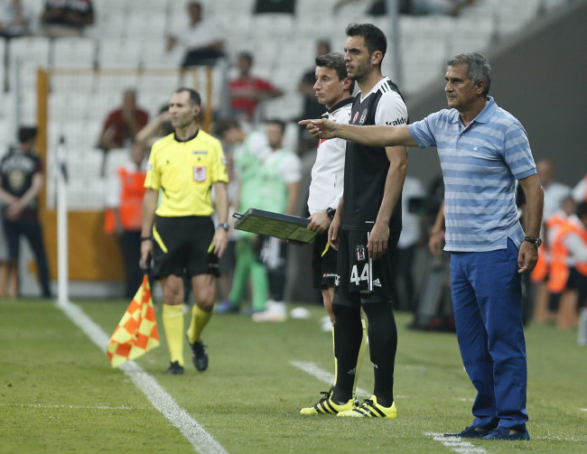 Bülent Tuncay, Beşiktaş-Olimpiakos maçını yazdı: Kartal’ın yenileri 4