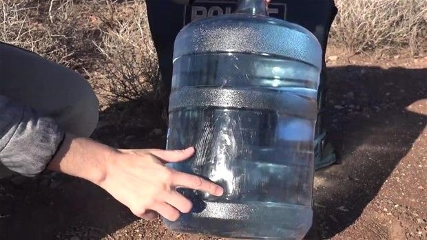 Kurşun geçirmez yeleğin içinden bakın ne çıktı 11