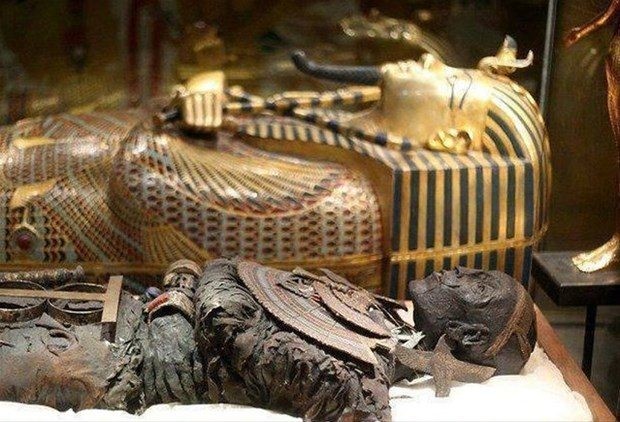 Tutankhamun'un sırlarla dolu gömütü 16