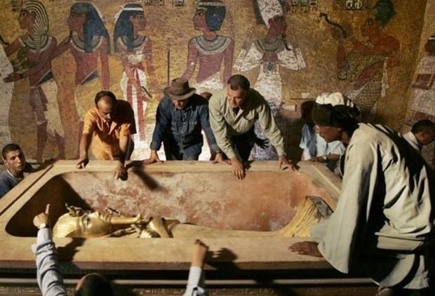 Tutankhamun'un sırlarla dolu gömütü 17