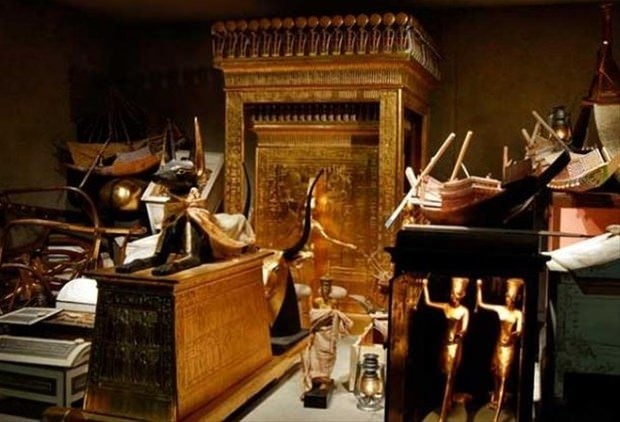 Tutankhamun'un sırlarla dolu gömütü 24