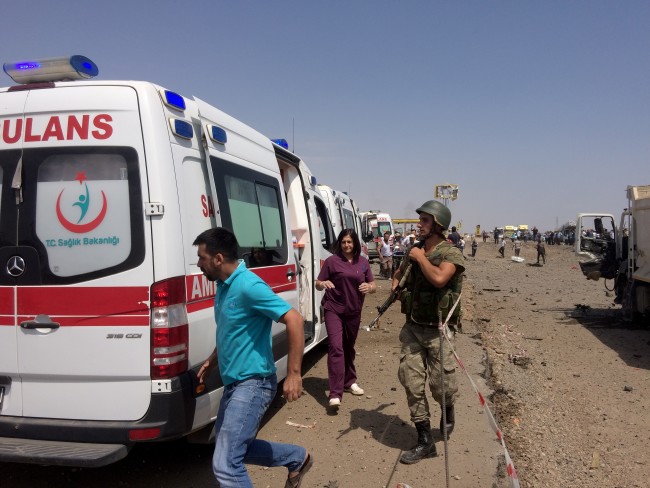 Diyarbakır'da şiddetli patlama 18