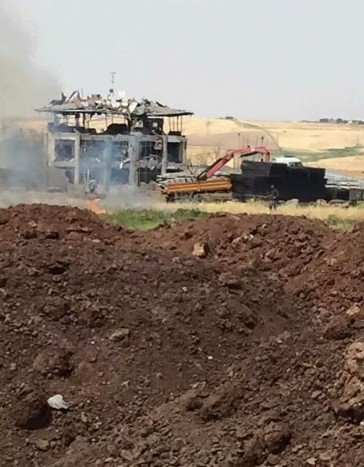 Diyarbakır'da şiddetli patlama 5