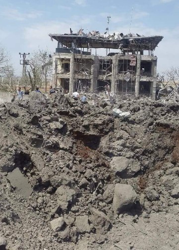 Diyarbakır'da şiddetli patlama 6