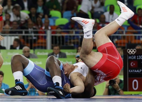 Rıza'nın mayosu olay oldu 14