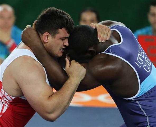 Rıza'nın mayosu olay oldu 17