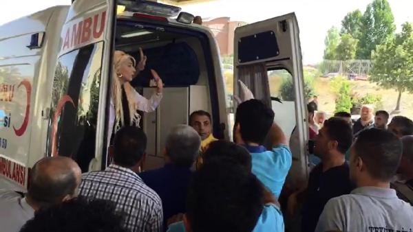 Elazığ'da bombalı saldırı 10