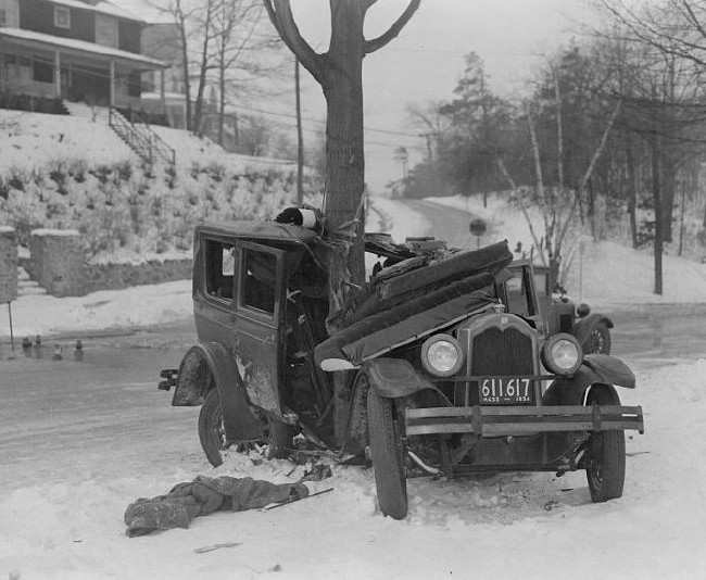 Tarihte görüntülenen ilk trafik kazaları 14