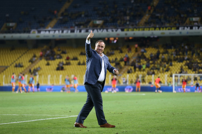 Dick Advocaat Hollanda'dan futbolcu getiriyor! 1