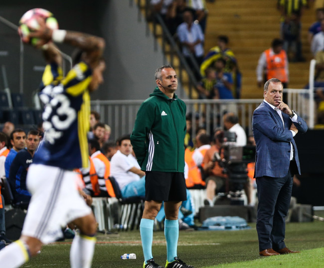 Dick Advocaat Hollanda'dan futbolcu getiriyor! 5