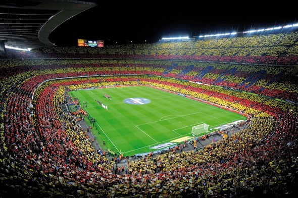 Tribünü dolmayan takıma ceza geliyor 2