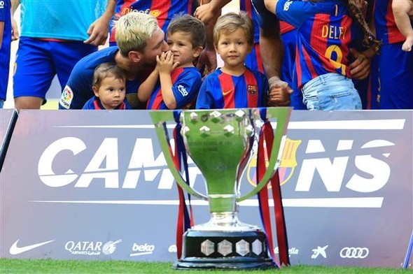 Arda Turan tarihe geçti 14