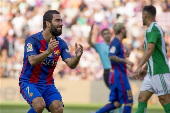 Arda Turan tarihe geçti 8