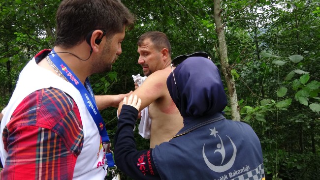 Formulaz tahta araba yarışlarında ilginç tabelalar 20