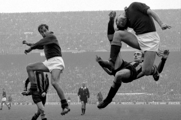 Futbol dünyasında tarihe geçen efsane kareler... 21