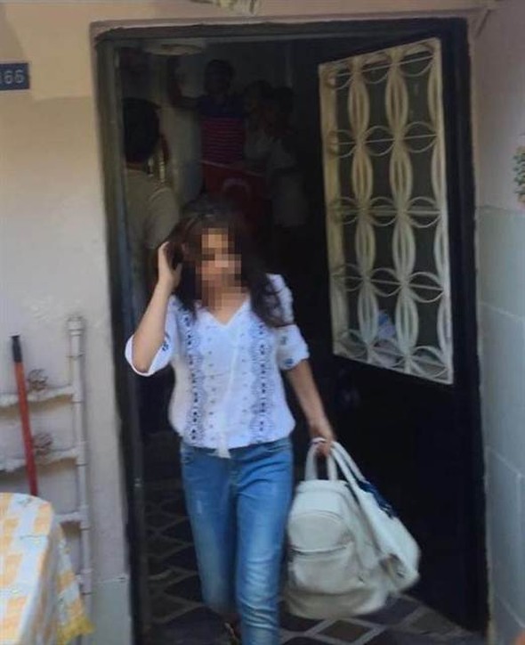 Düğün günü takıları çalan kamerada 11