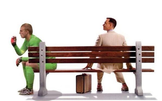 Kaleci Cillesen'in kalede oturuşu espiri konusu oldu 14