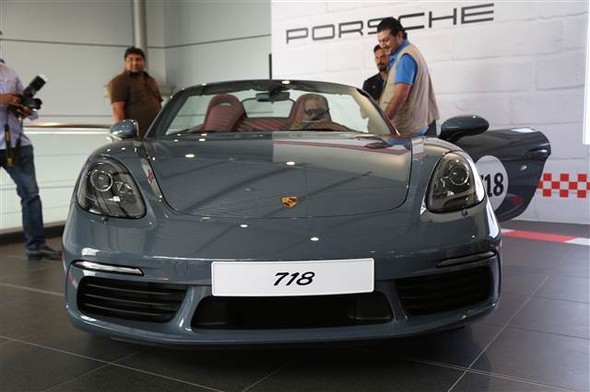 Porsche yeni modellerini tanıttı 15