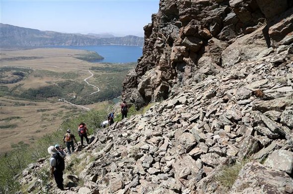 Gündüz geceye kavuşurken: Nemrut 8