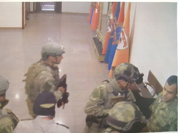 15 Temmuz gecesi Karargah'tan kareler 20