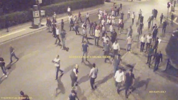 15 Temmuz gecesi Karargah'tan kareler 35