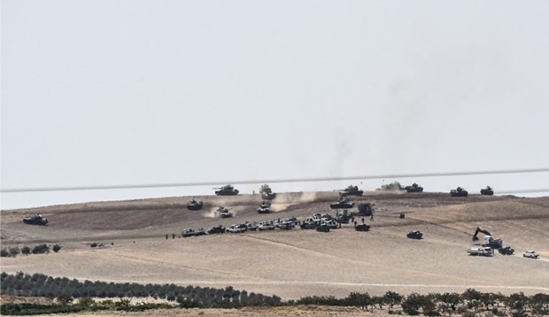 Saat saat Fırat Kalkanı: Bin yıllık taktikle girdiler 12