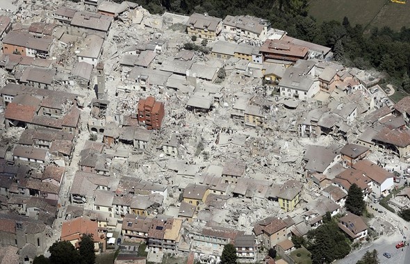 İtalya'da 17 saat sonra gelen mucize kurtuluş 8