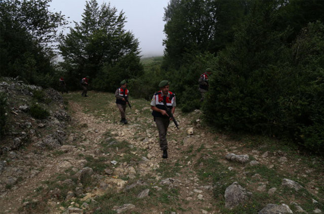 Adil Öksüz ile bağlantısı olduğu tespit edilen 5 kişi gözaltına alındı 1