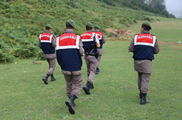 Adil Öksüz ile bağlantısı olduğu tespit edilen 5 kişi gözaltına alındı 6