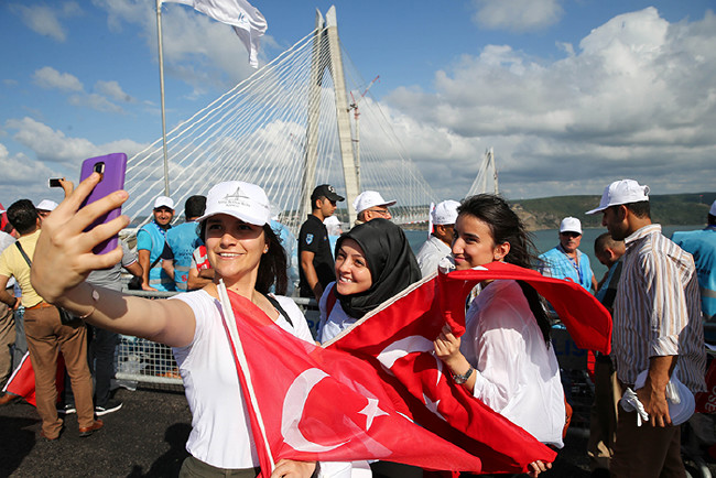 Tarihi açılıştan renkli kareler 46