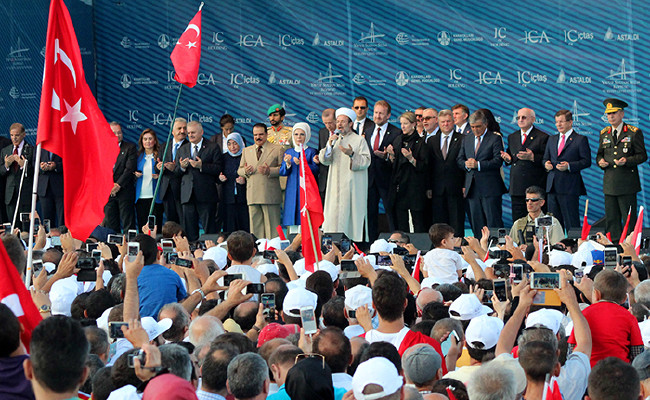 Tarihi açılıştan renkli kareler 23