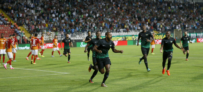 Galatasaray dersinin yarısına çalışmış! 3