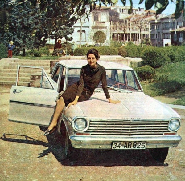 Bir zamanlar ünlülerin arabaları 11