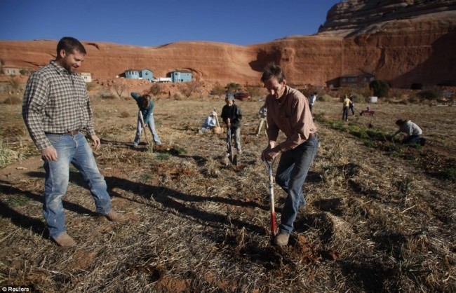 Gizemli tarikat görüntülendi! 17