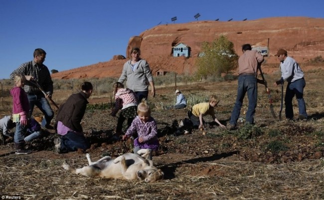 Gizemli tarikat görüntülendi! 1