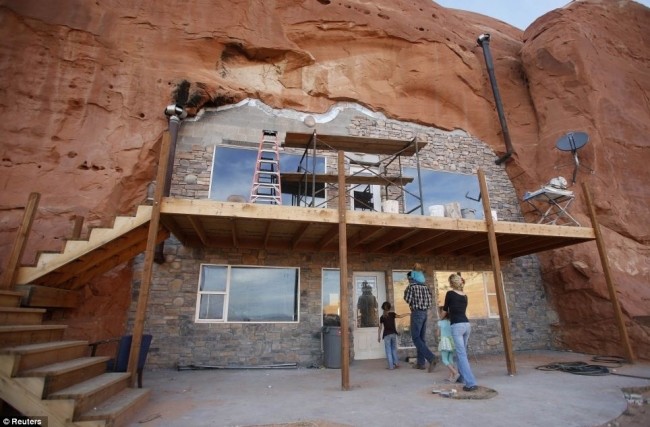 Gizemli tarikat görüntülendi! 8