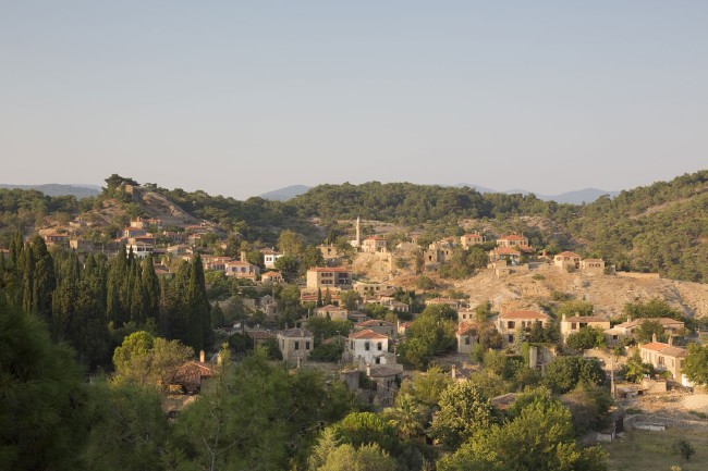 Bu köyde ev fiyatları İstanbul Boğazı'ndaki yalılarla yarışıyor 11