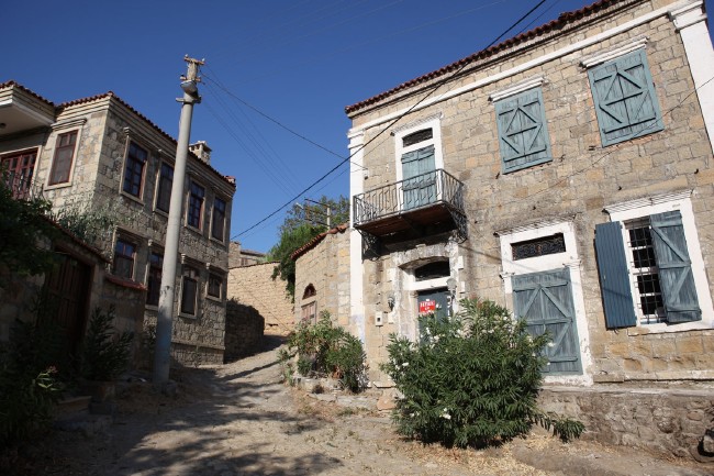 Bu köyde ev fiyatları İstanbul Boğazı'ndaki yalılarla yarışıyor 13