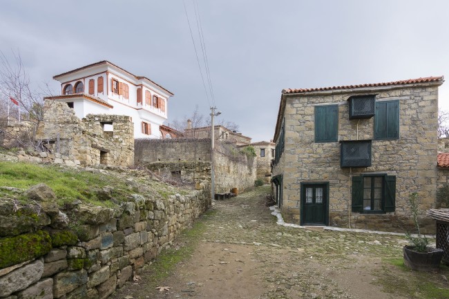 Bu köyde ev fiyatları İstanbul Boğazı'ndaki yalılarla yarışıyor 2