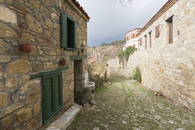 Bu köyde ev fiyatları İstanbul Boğazı'ndaki yalılarla yarışıyor 3