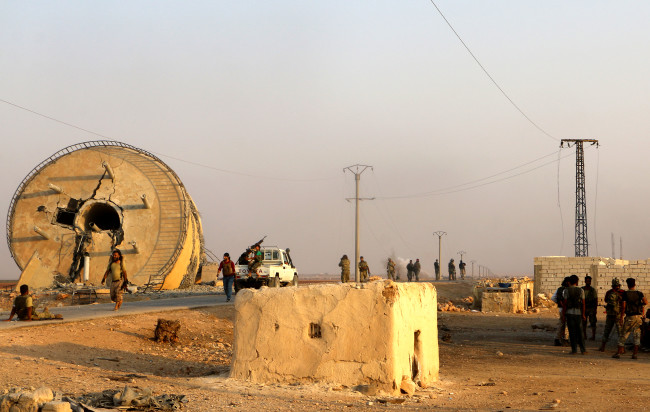 Türk gazeteciler TSK'nın desteği ile Cerablus'a girdi 24
